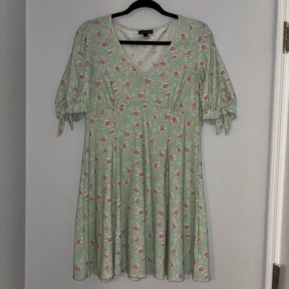 As U Wish Dresses & Skirts - As U Wish Mint Floral Mini Dress